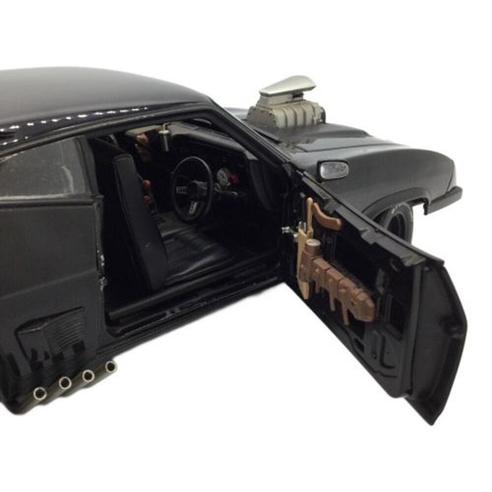 AUTOart Mad Max 2 Diecast Car The Road Warrior Interceptor 1/18