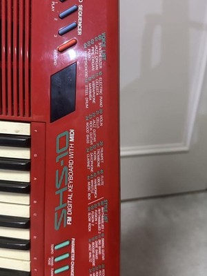 Yamaha SHS-10 Digital Shoulder Key MIDI Synthesizer Keytar