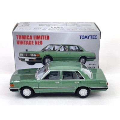 Tomica Limited Vintage NEO LV-N286a Nissan Gloria Sedan 200E GL 1