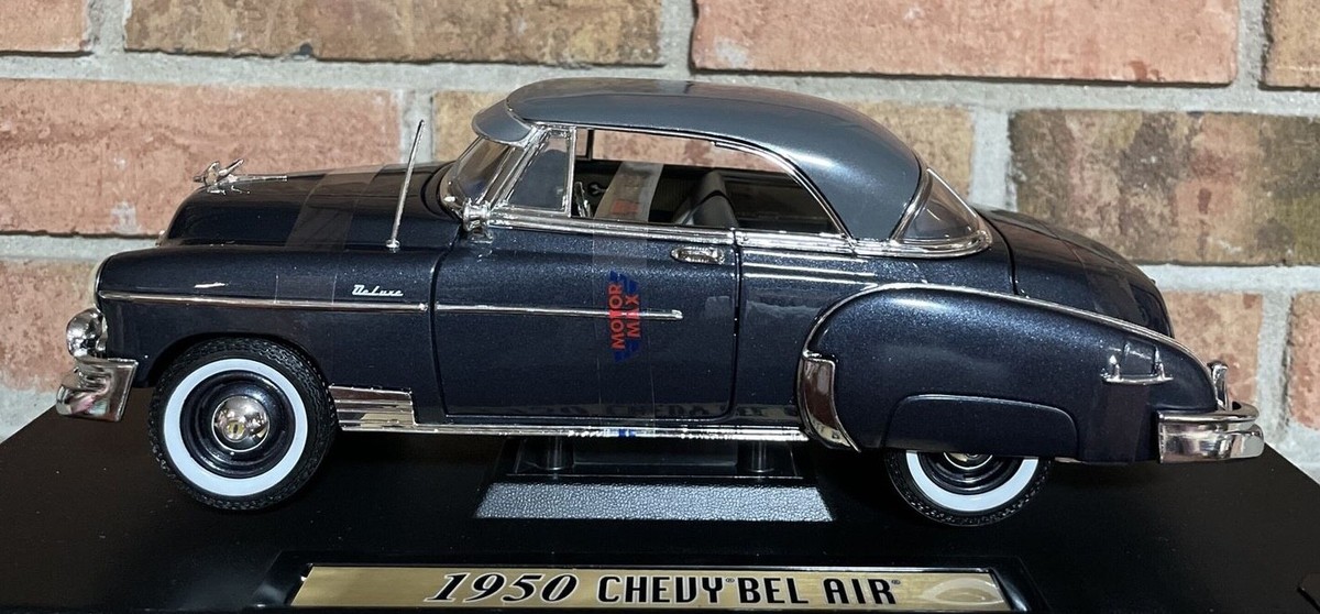 1950 Chevy Bel Air Hardtop Coupe 1:18 Scale Diecast Model Car BLUE