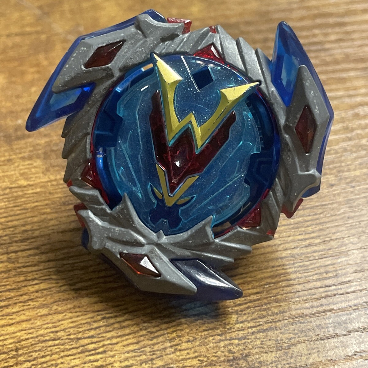 Winning Valkyrie 12 Volcanic Cho-Z Battle Set Beyblade Burst