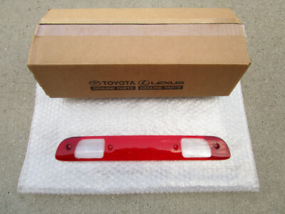 00 - 06 TOYOTA TUNDRA REAR CENTER TOP 3RD THIRD BRAKE LIGHT LENS W