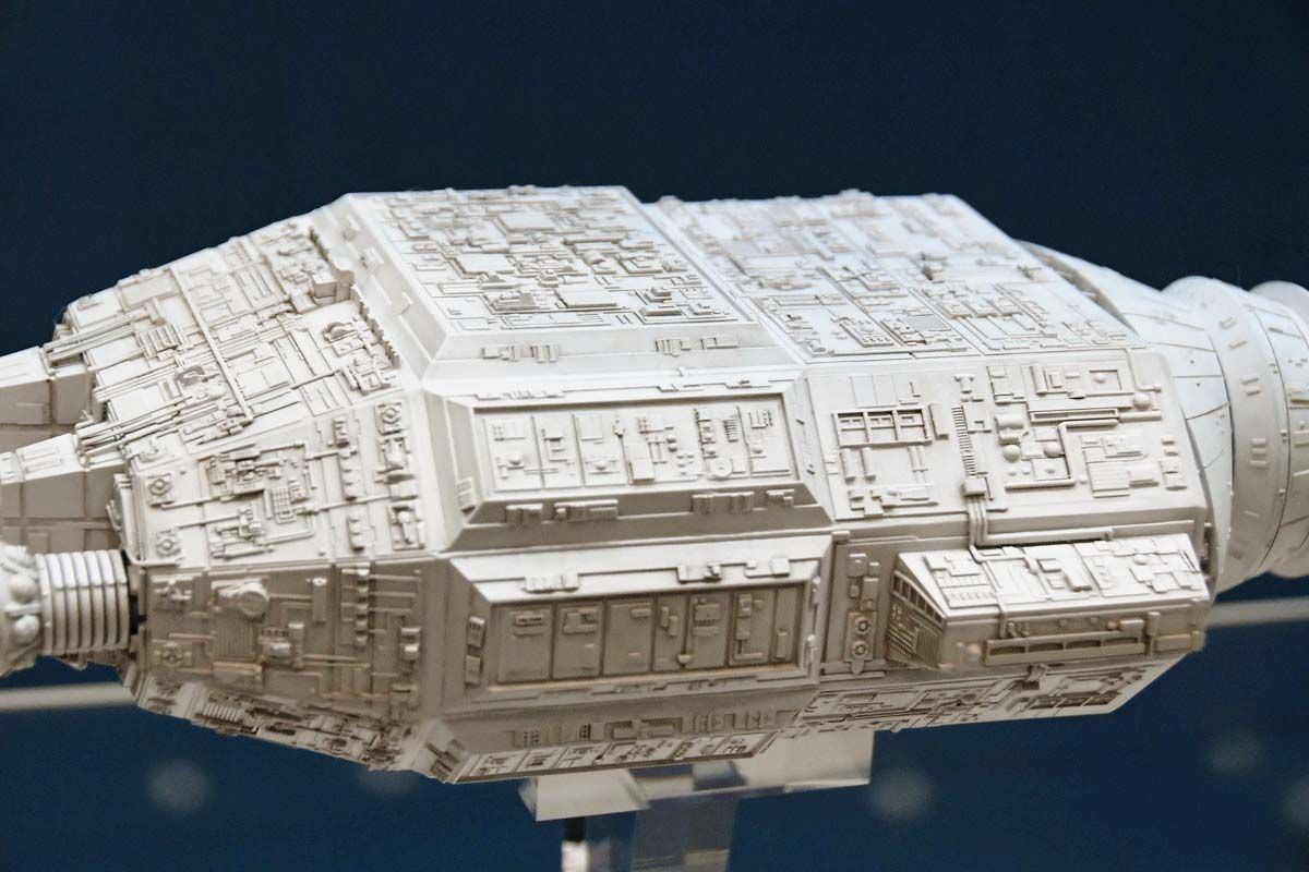 なんと100万円超えの「2001年宇宙の旅」に登場した「ディスカバリー号