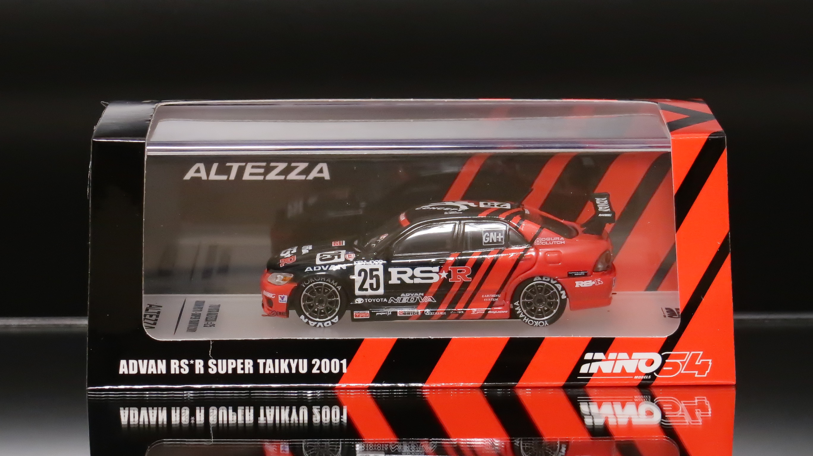 モデルインプレッション】 INNO Models 1/64 Toyota Altezza #25 ADVAN