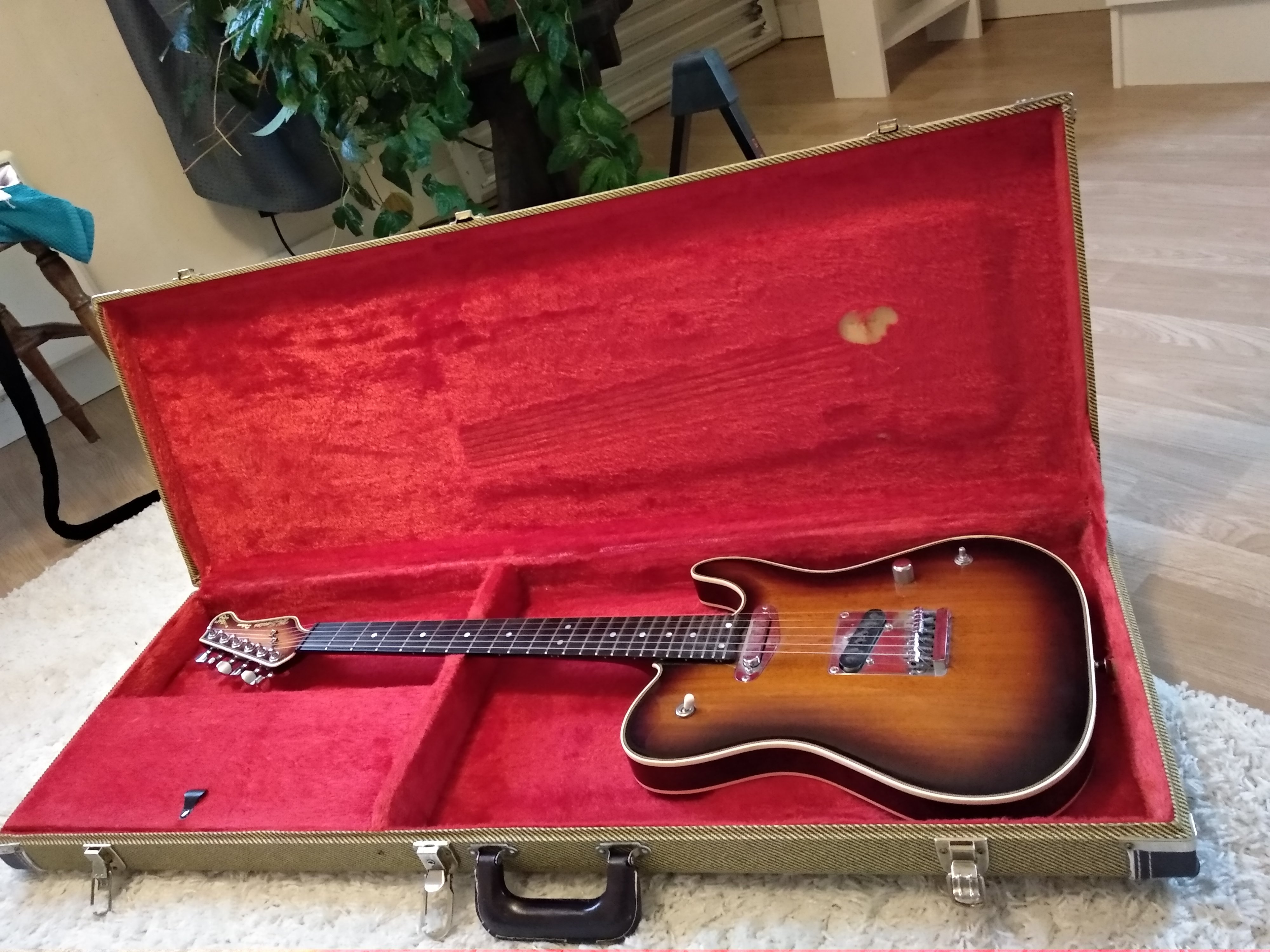 Valley Arts M Deluxe 