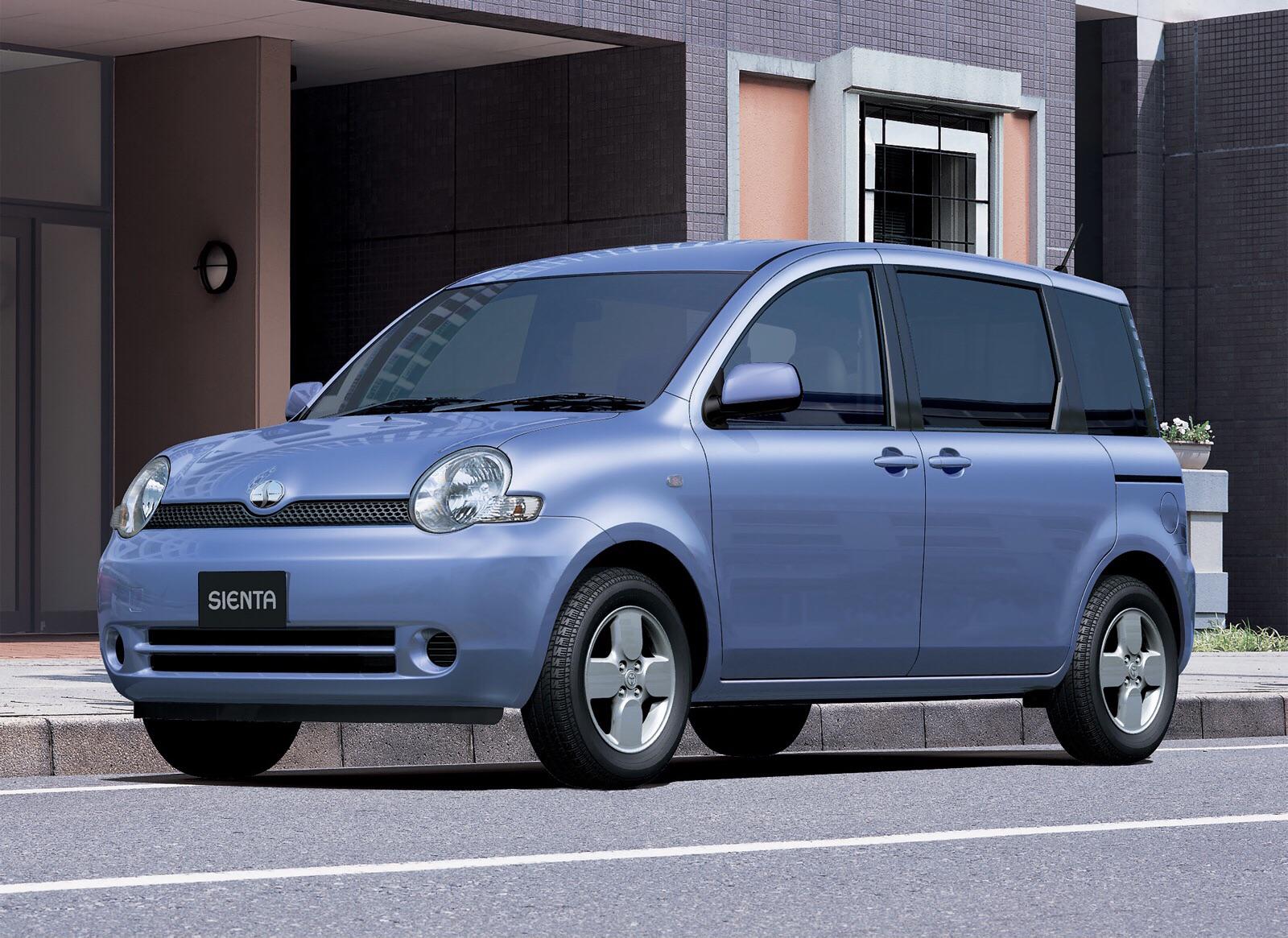 2003 Toyota Sienta. The official MPV of? : r/regularcarreviews