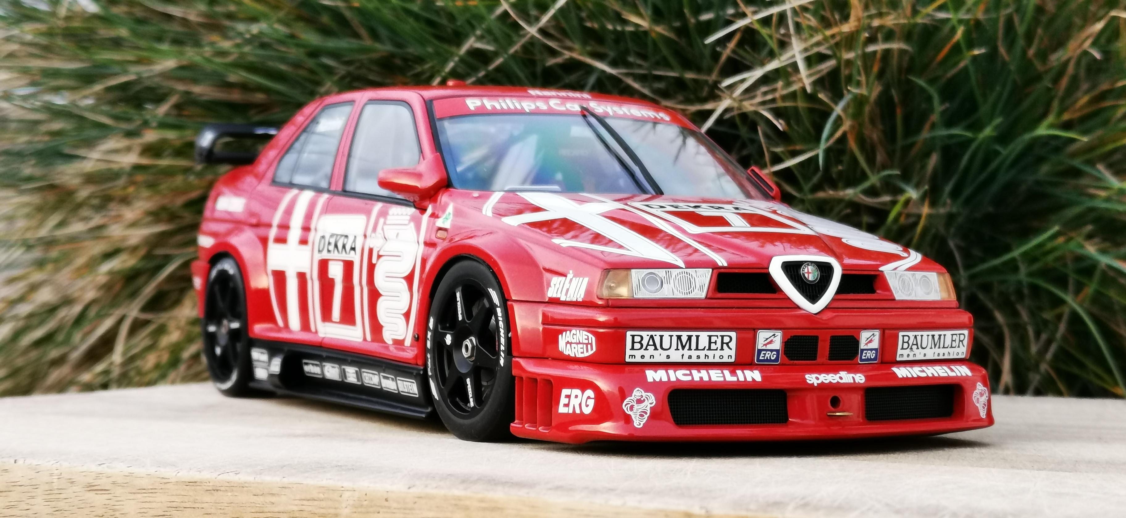 Deutsche Tourenwagen Meisterschaft winner [AUTOart] Alfa Romeo 155