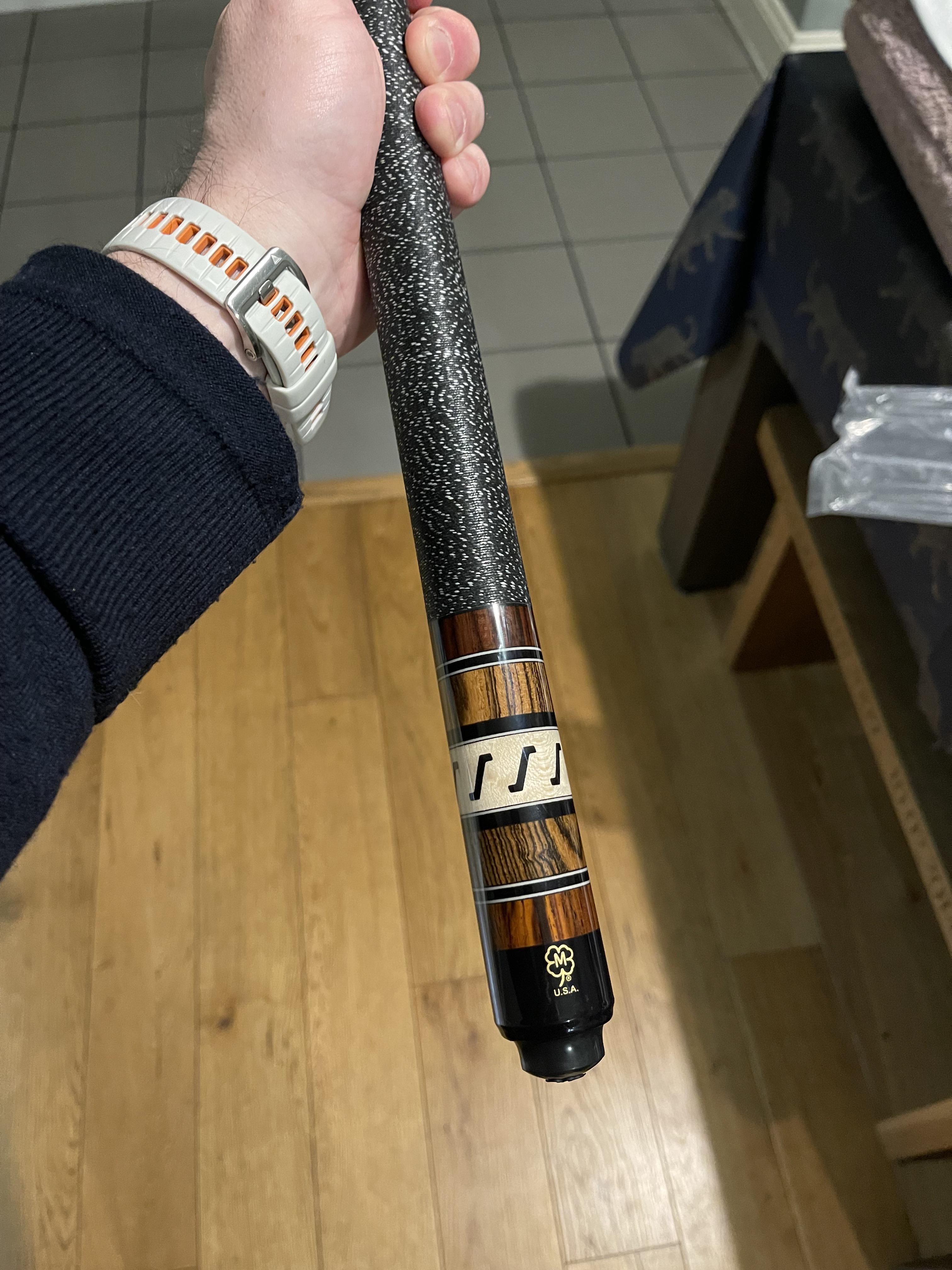 マクダーモットのキューの品質 : r/billiards