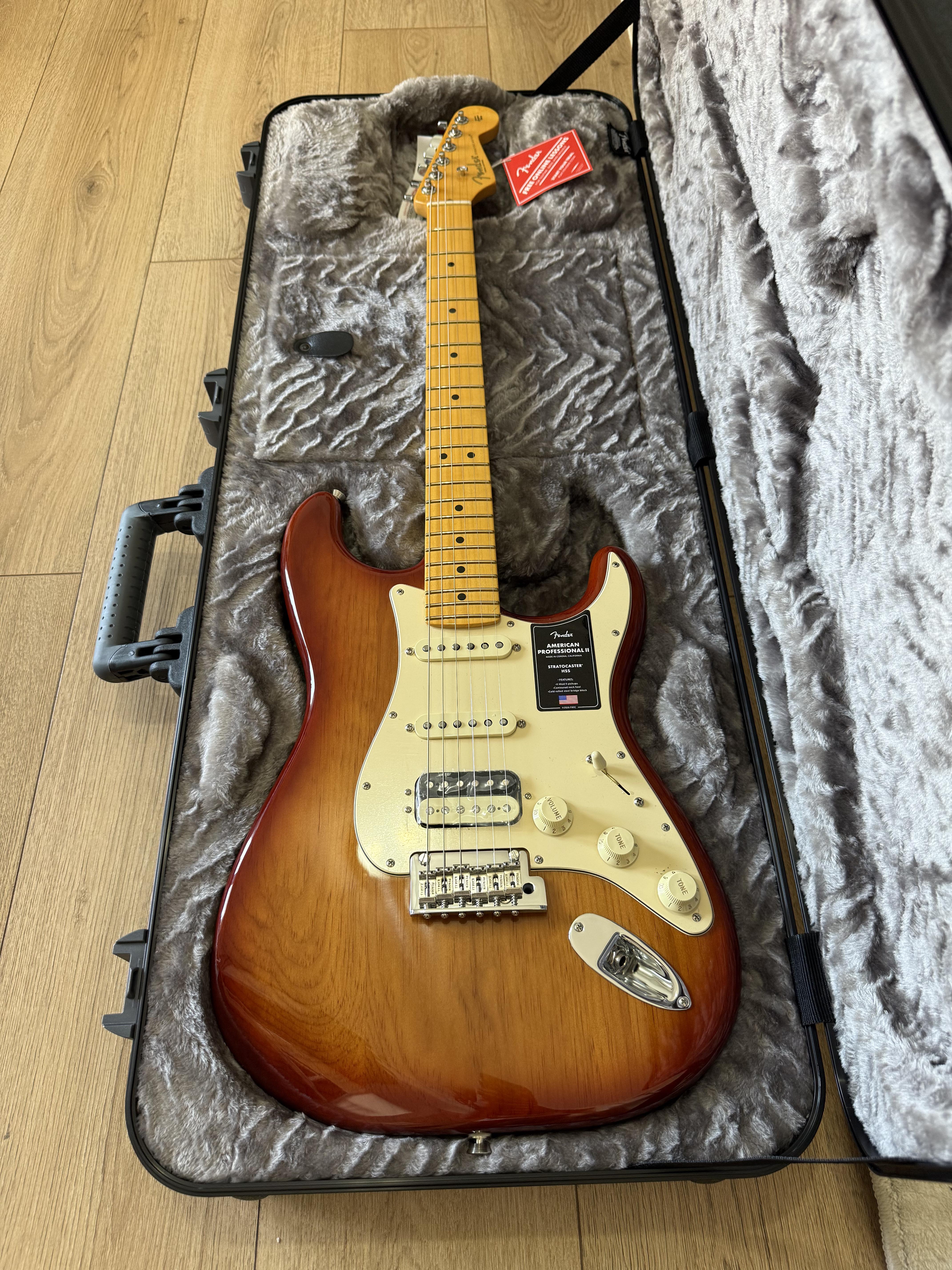 夢のギター - アメリカン・プロフェッショナルII シエナ・サンバースト