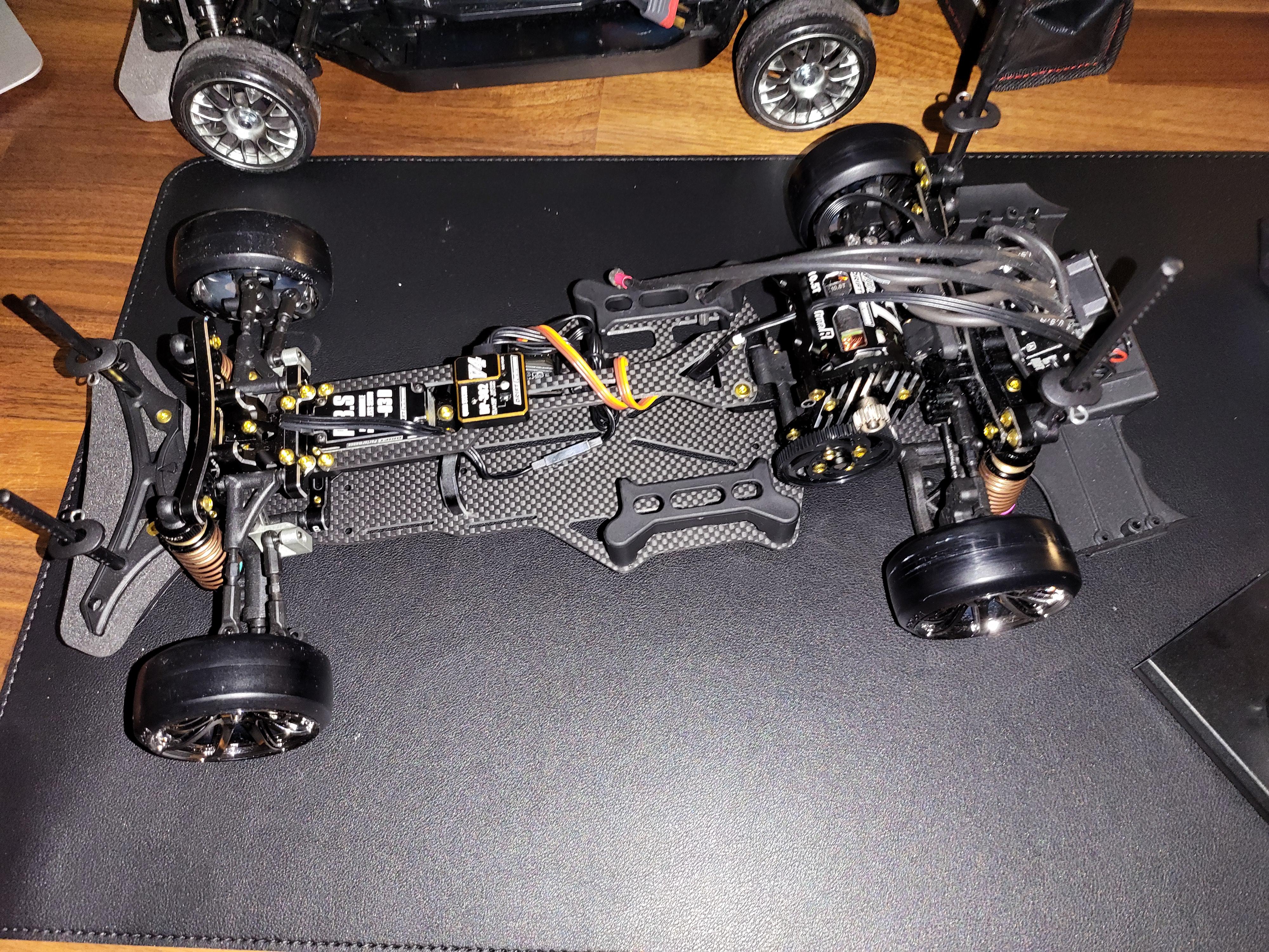 Wiring on the yokomo yd2 sx3 is finally done. Plus a bonus pic