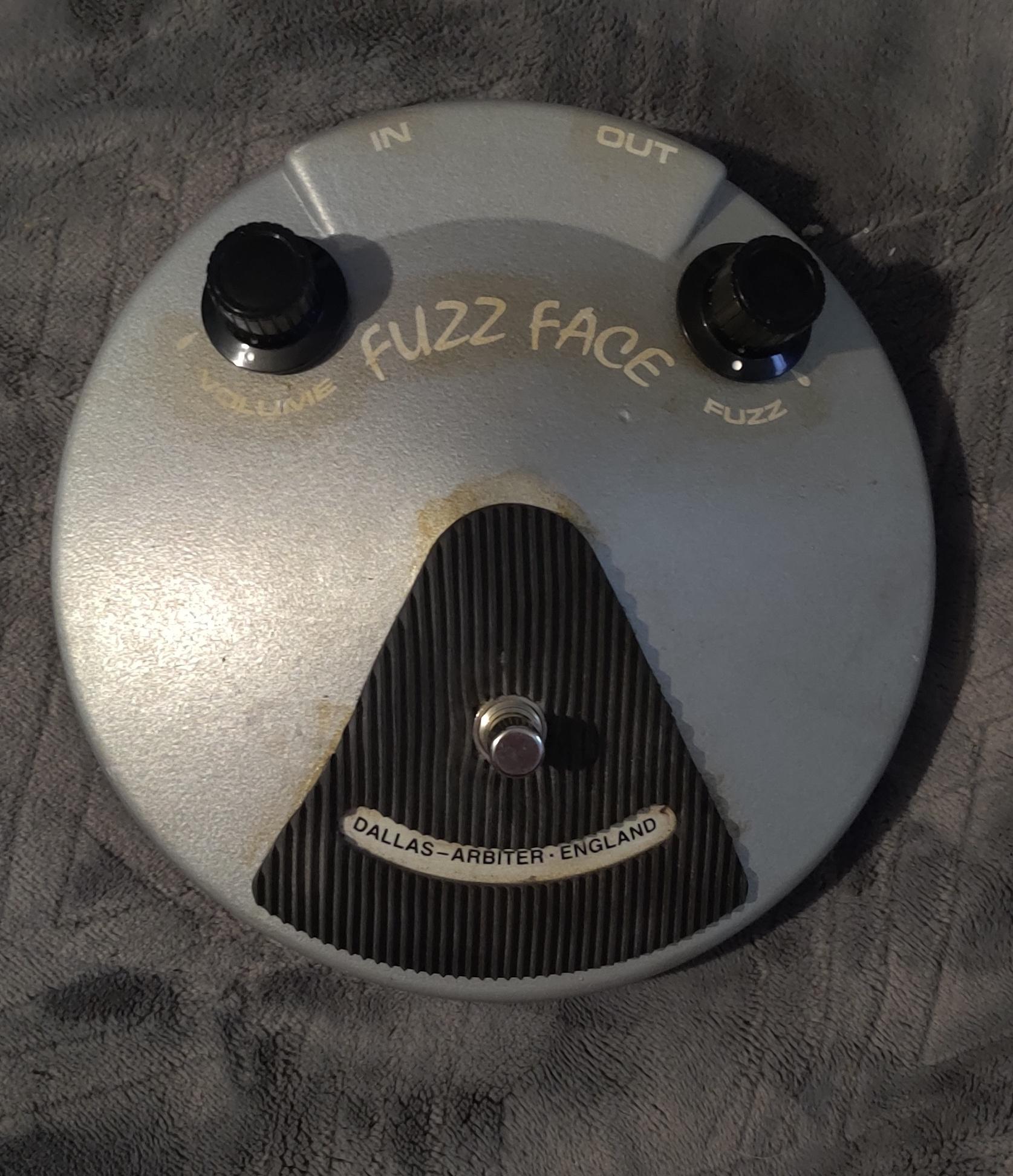 NPD] 70年代初期のDallas Arbiter Fuzz Face : r/guitarpedals