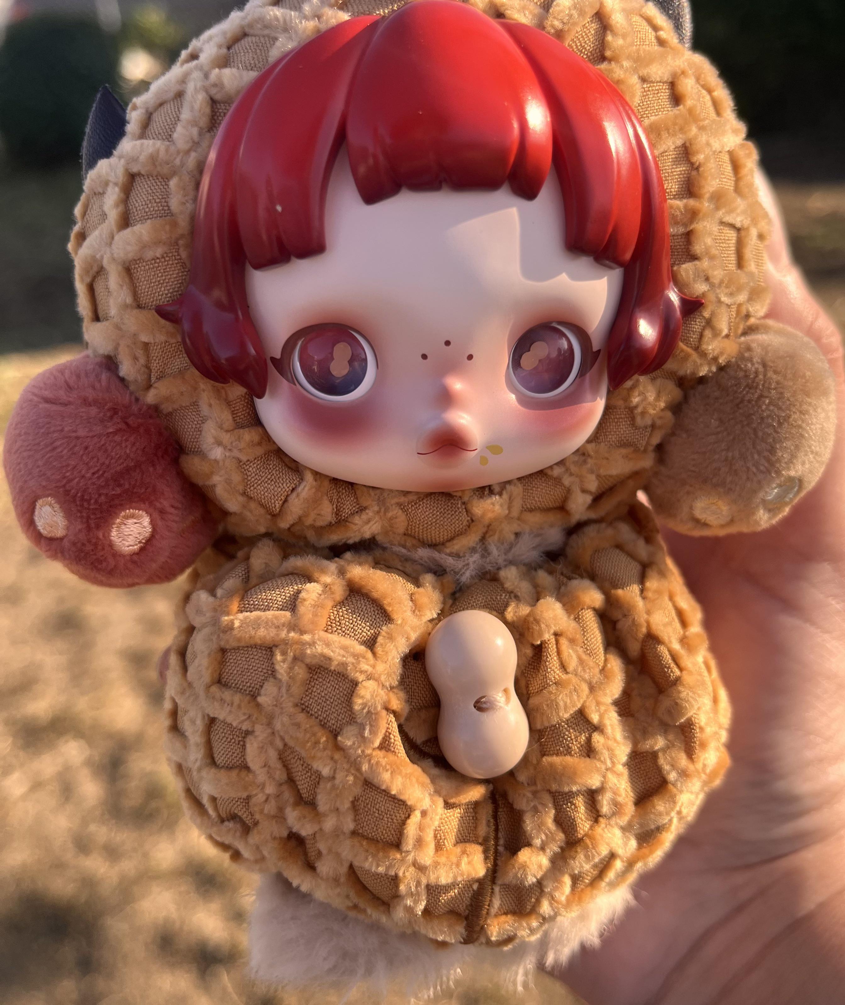 I got my very first skullpanda, pranky peanut. I love her, she is