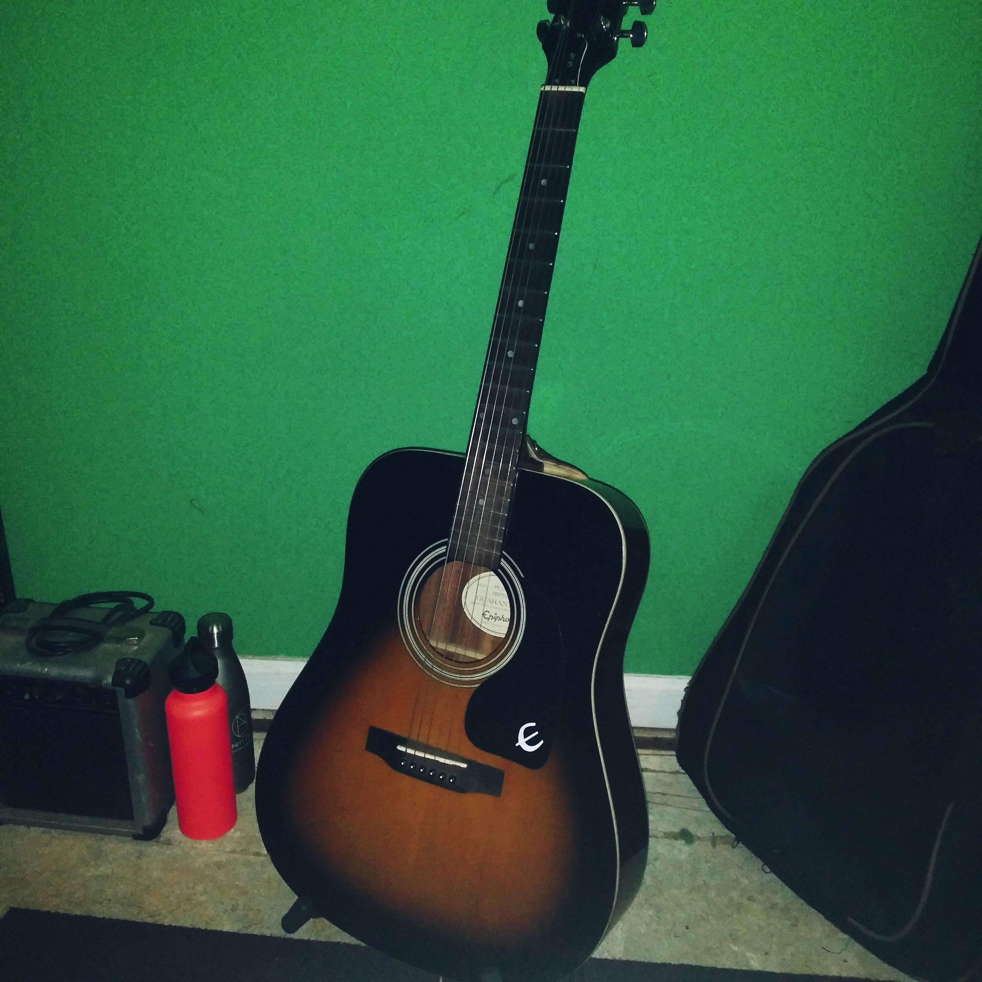 Pawn shop Epiphone PR150 VS. Best hundred bucks I've spent in