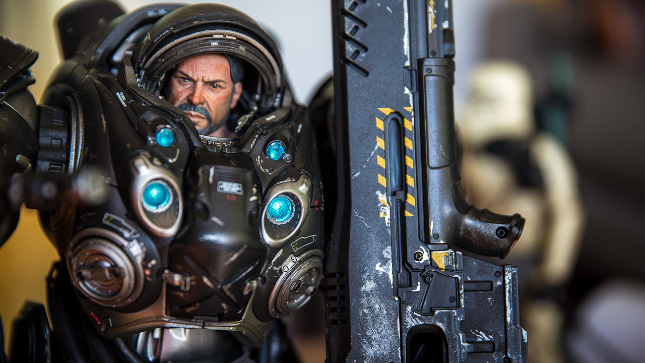 Starcraft 2 Sideshow Collectibles Tychus Findlay 1/6 Scale Video