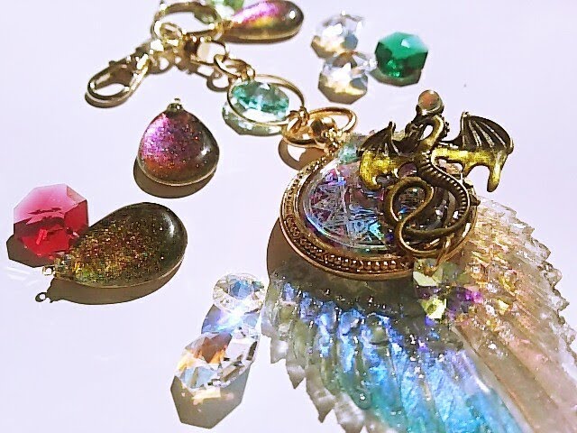 UVレジン 魔法アイテムシリーズ番外編 『時の魔導ドラゴン』の懐中