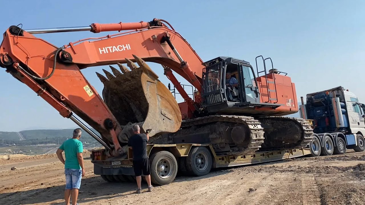 Transporting The Hitachi LC670 Zaxis Excavator - Fasoulas Heavy