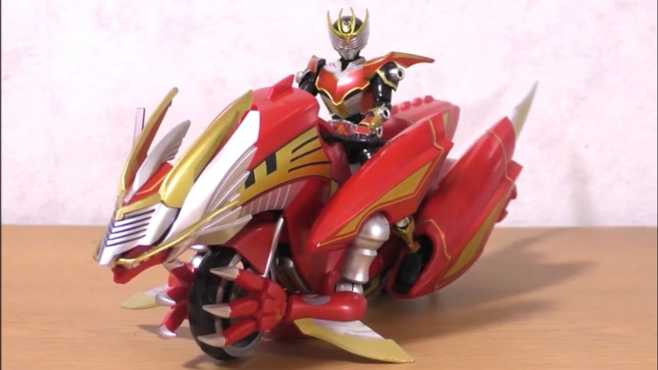 龍からバイクに！ドラグランザーも装動で登場！ SODO CHRONICLE 仮面