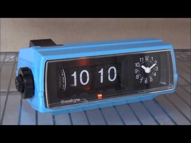 Sankyo アナログ時計付きパタパタ時計1981 Flip Clock LT-106 - YouTube