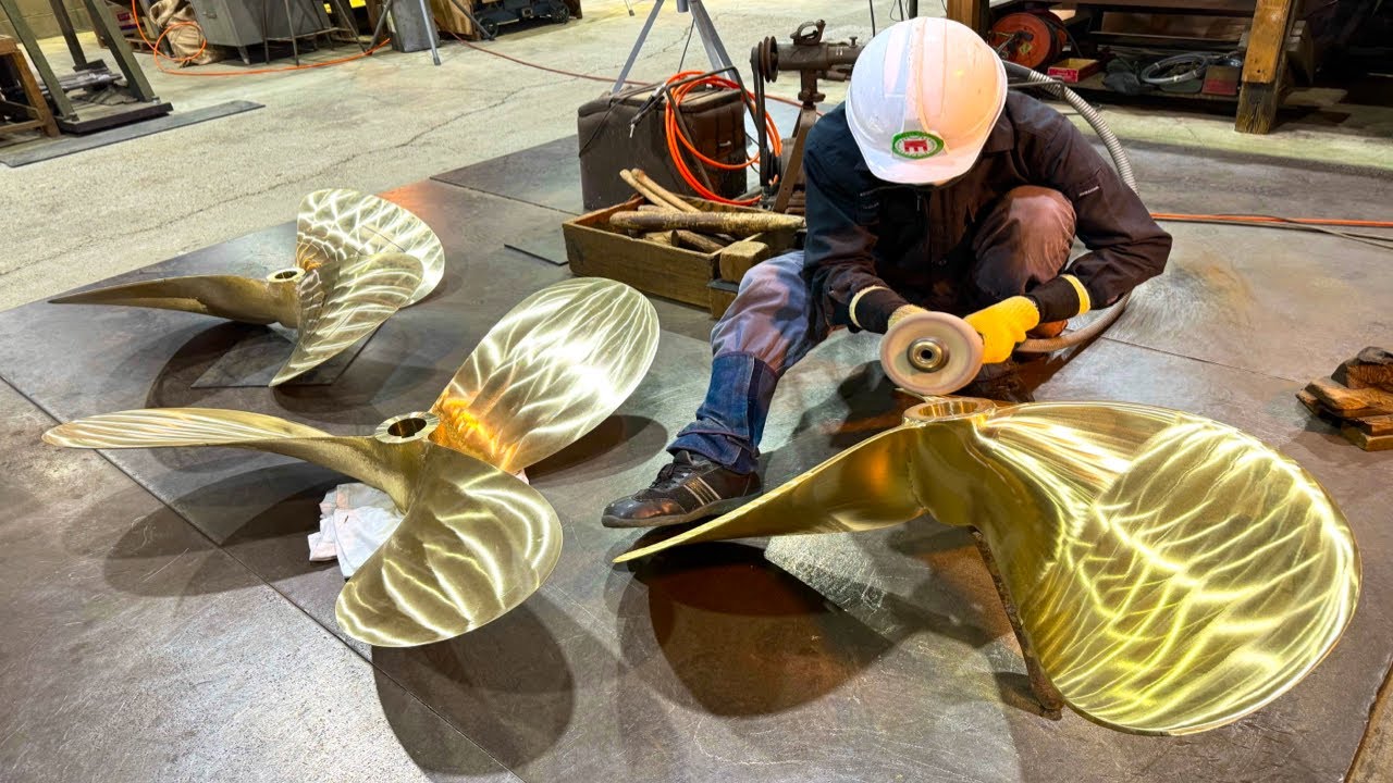 The process of making marine propellers. A manufacturing factory