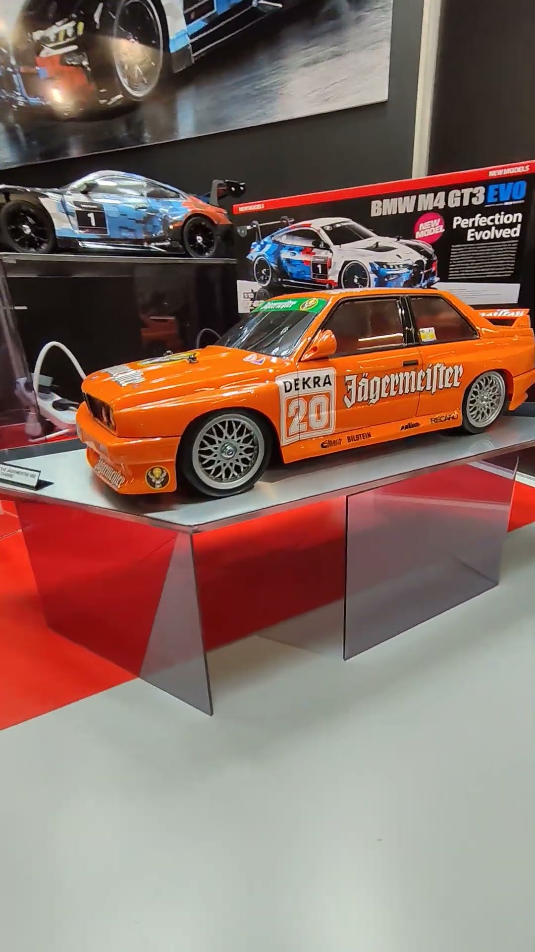 Tamiya 58760 BMW E30 M3 Sport EVO Jägermeister (TT-02 Chassis