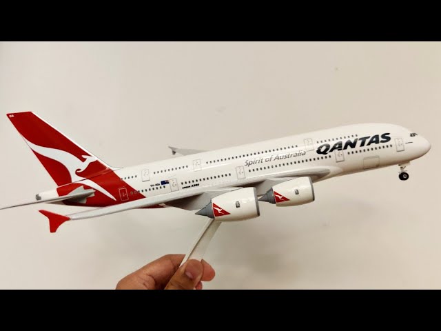 Qantas 1:200 A380 By SkyMarks Unboxing - YouTube