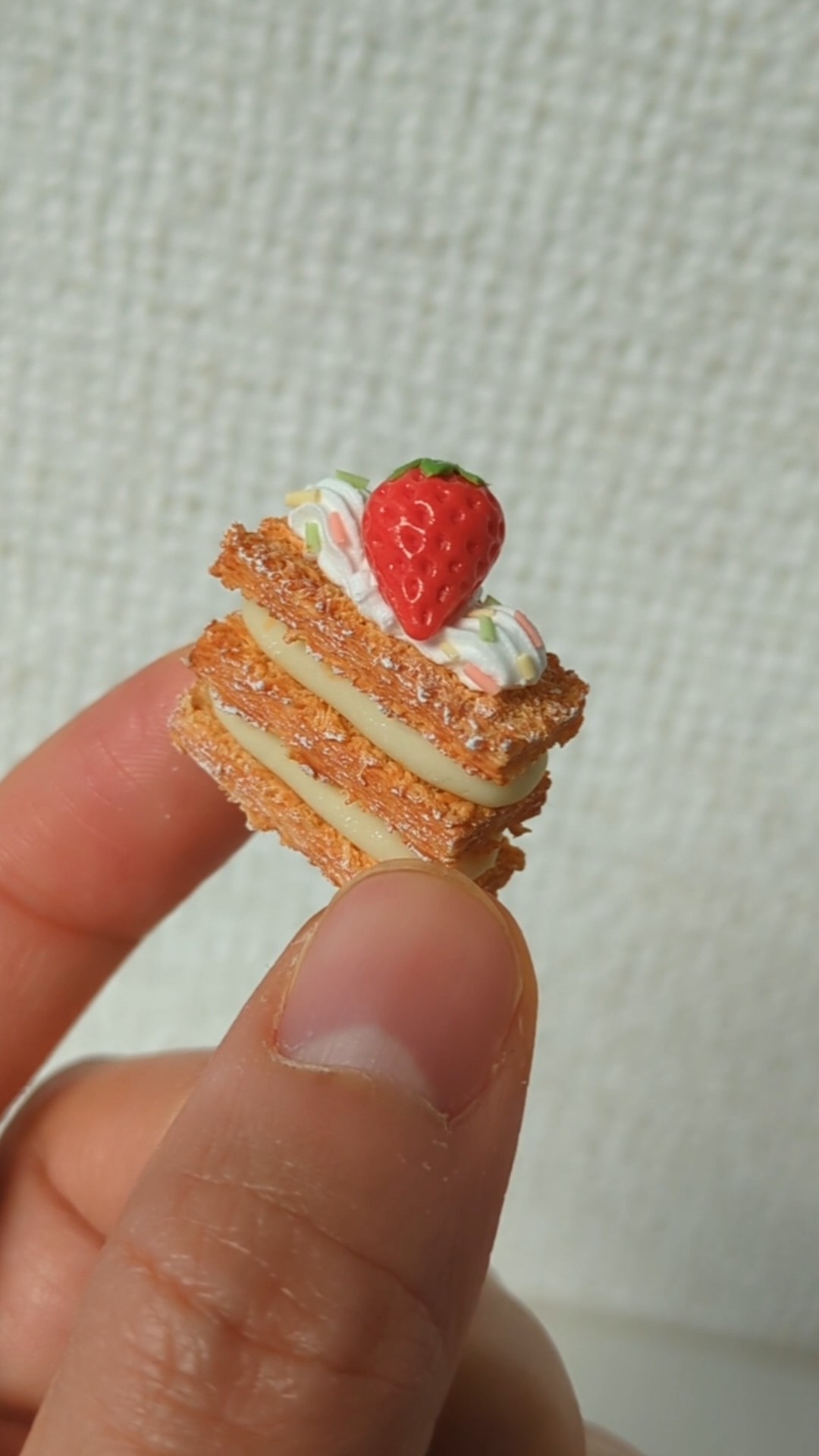 パリパリさくさく♪苺のミルフィーユの制作動画🍰#ハンドメイド