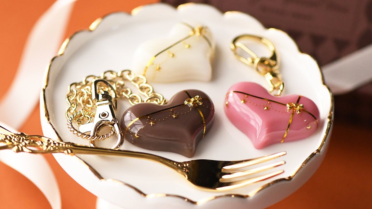 作家のためのレジン ハートチョコレートのキーホルダー - YouTube