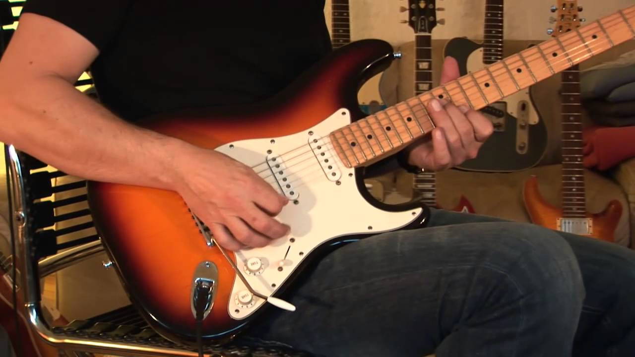 1993 Fender Stratocaster USA American Std. sunburst - YouTube
