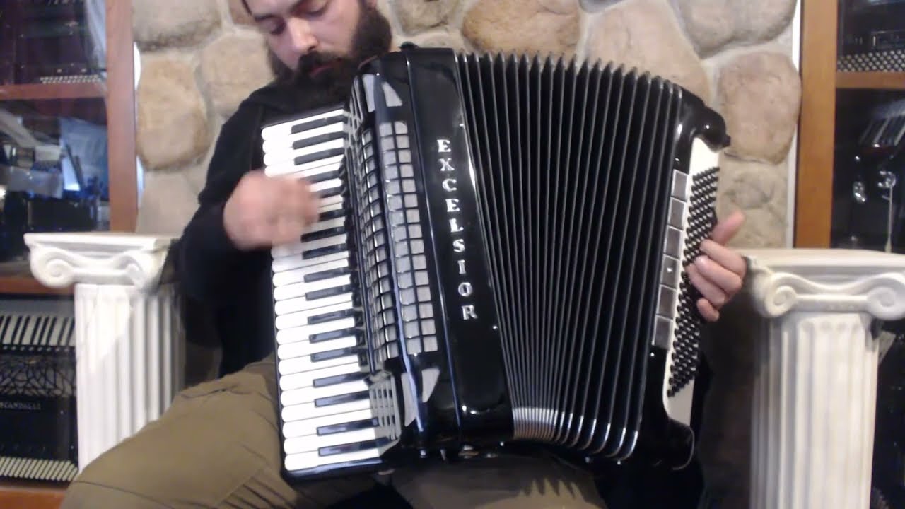 5839 - Excellent Black Excelsior Mod.940 Piano Accordion LMMM 41