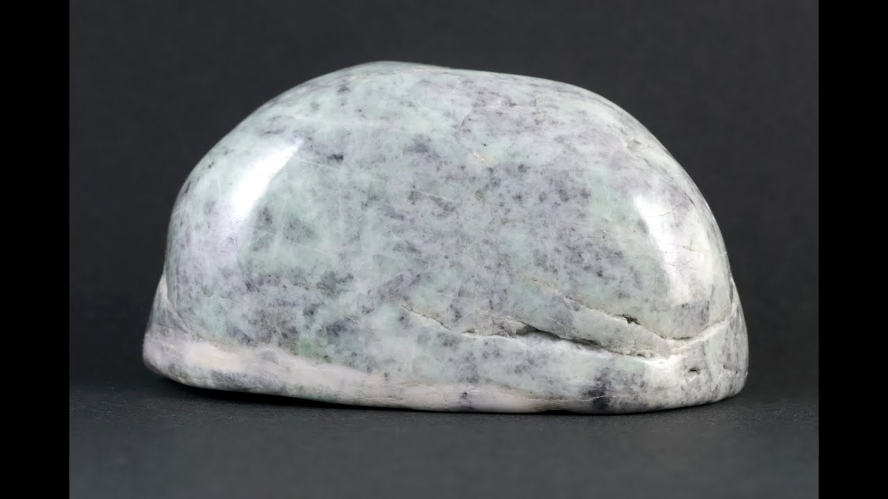 糸魚川翡翠 原石 磨き 346g｜国産天然石 原石 通販キラリ石