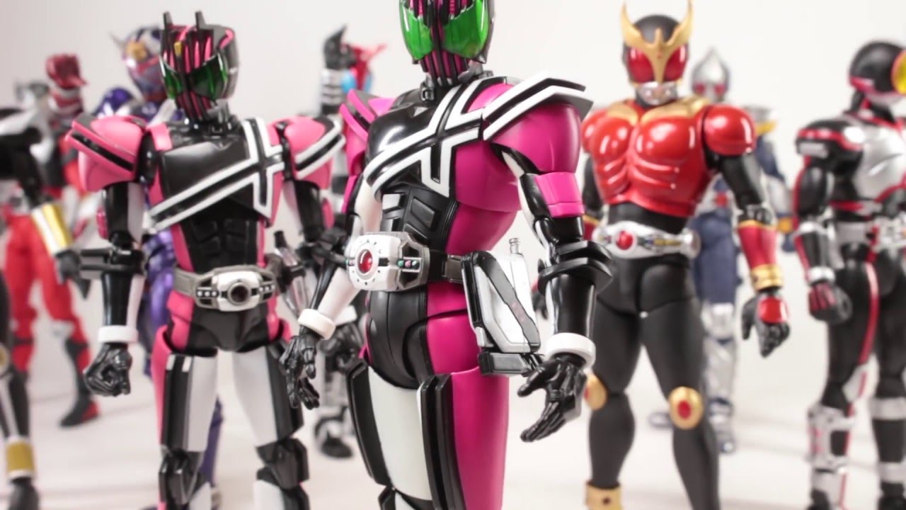 S.H.Figuarts 真骨彫製法 仮面ライダーディケイド - YouTube