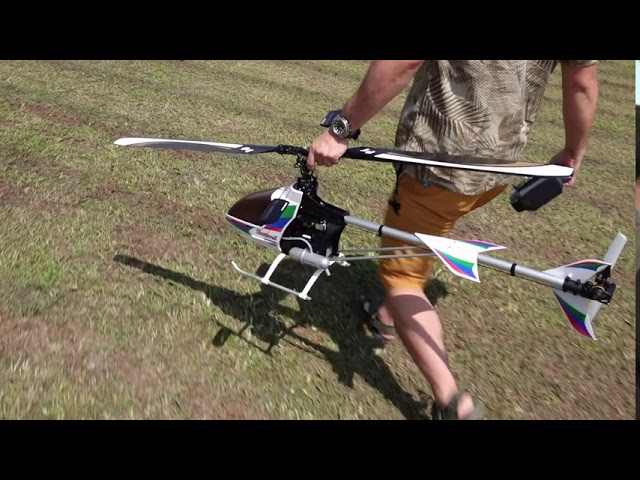 Radio-controlled helicopter HIROBO ShuttlePlus+2 - Flying back to