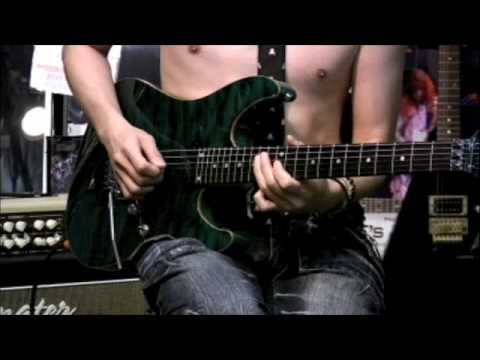 小林信一 SCHECTER SIGNATURE MODELデモンストレーション！ - YouTube