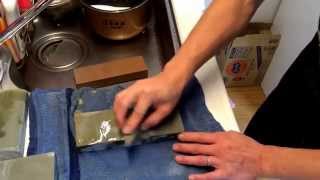 若狭砥石田村山 白浅葱と戸前浅葱カマボコ型砥石で剃刀研ぎ - YouTube