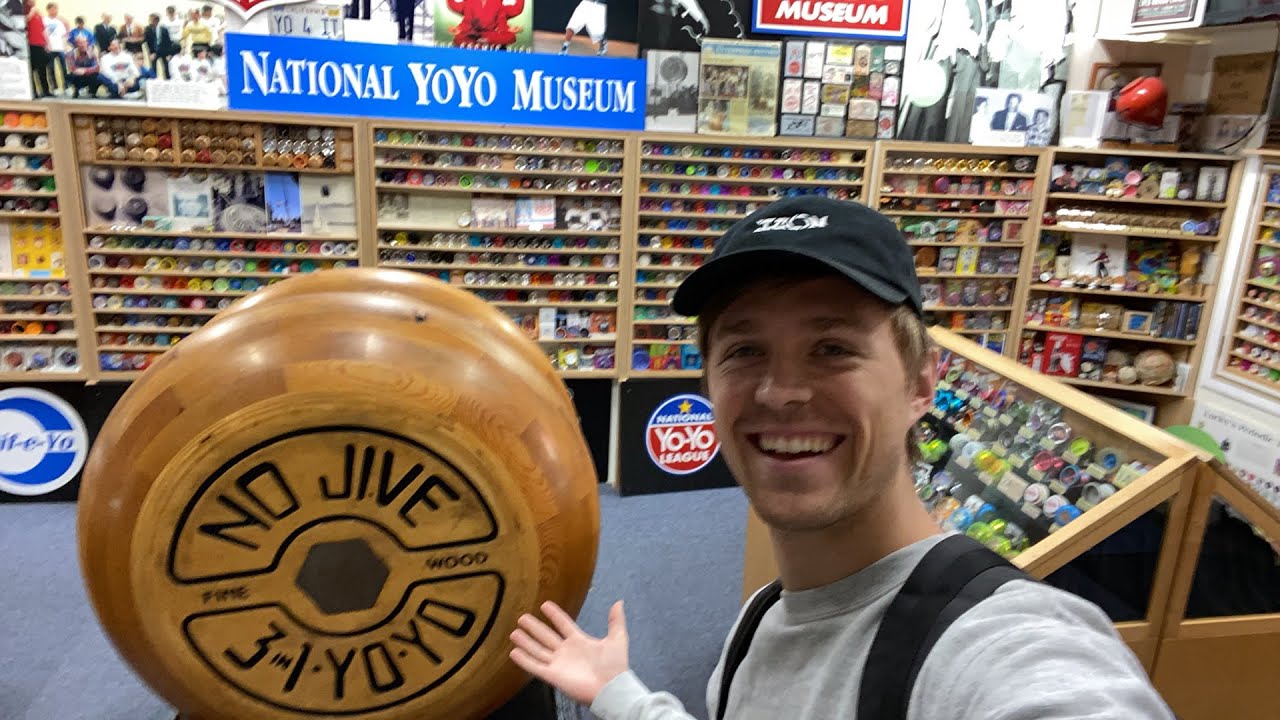 Yoyo Day! National Yoyo Museum Tour (livestream) - YouTube