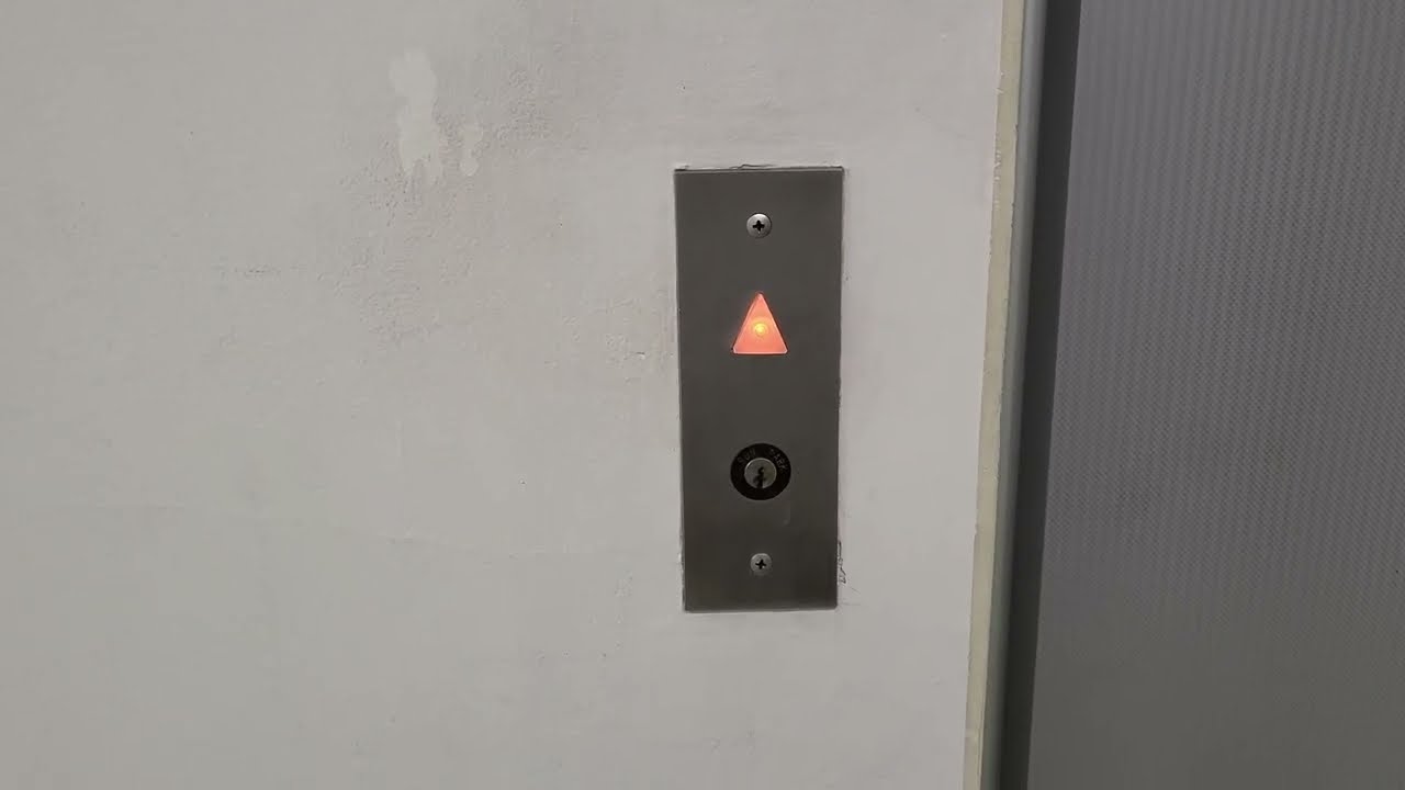 味があるボタン】未更新の交流二段制御！OTIS製の古いエレベーター