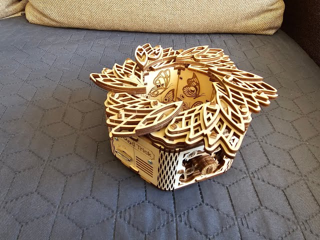 Wood Trick - Mystery Flower - YouTube