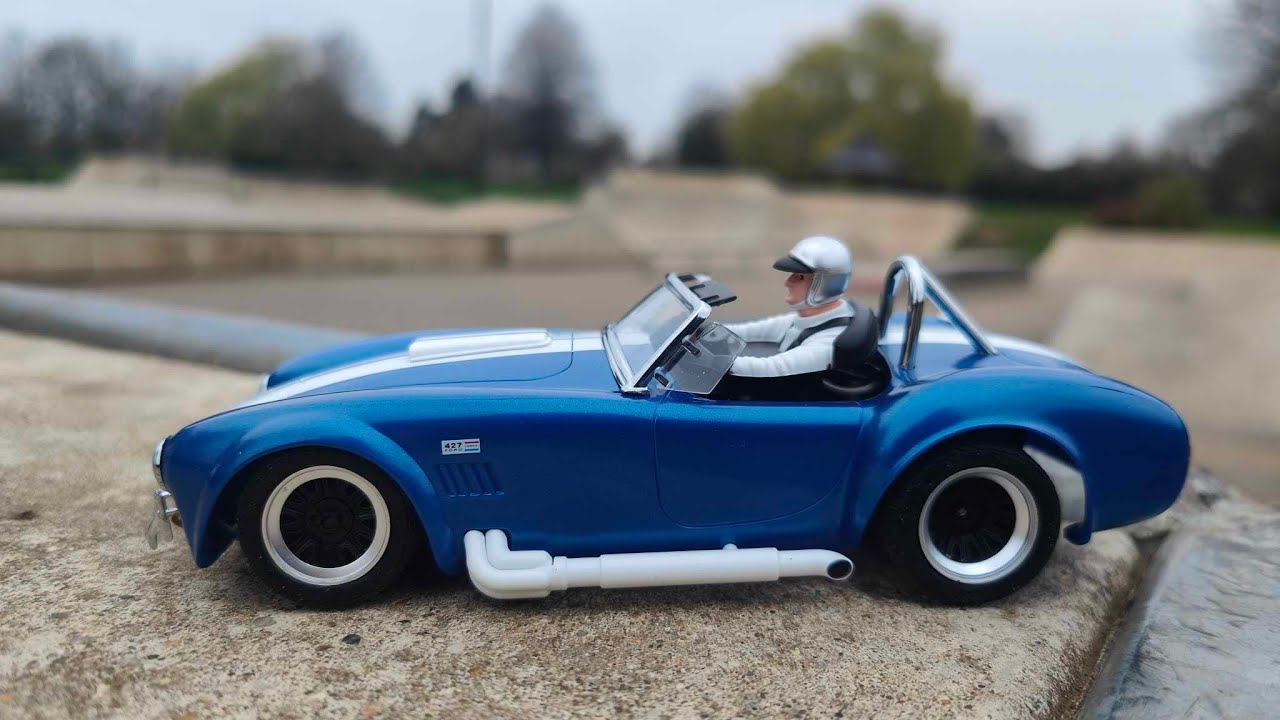 RC Shelby Cobra 427 @Kyosho Skate Park - 1st Mini-Z 66610A (1/28th