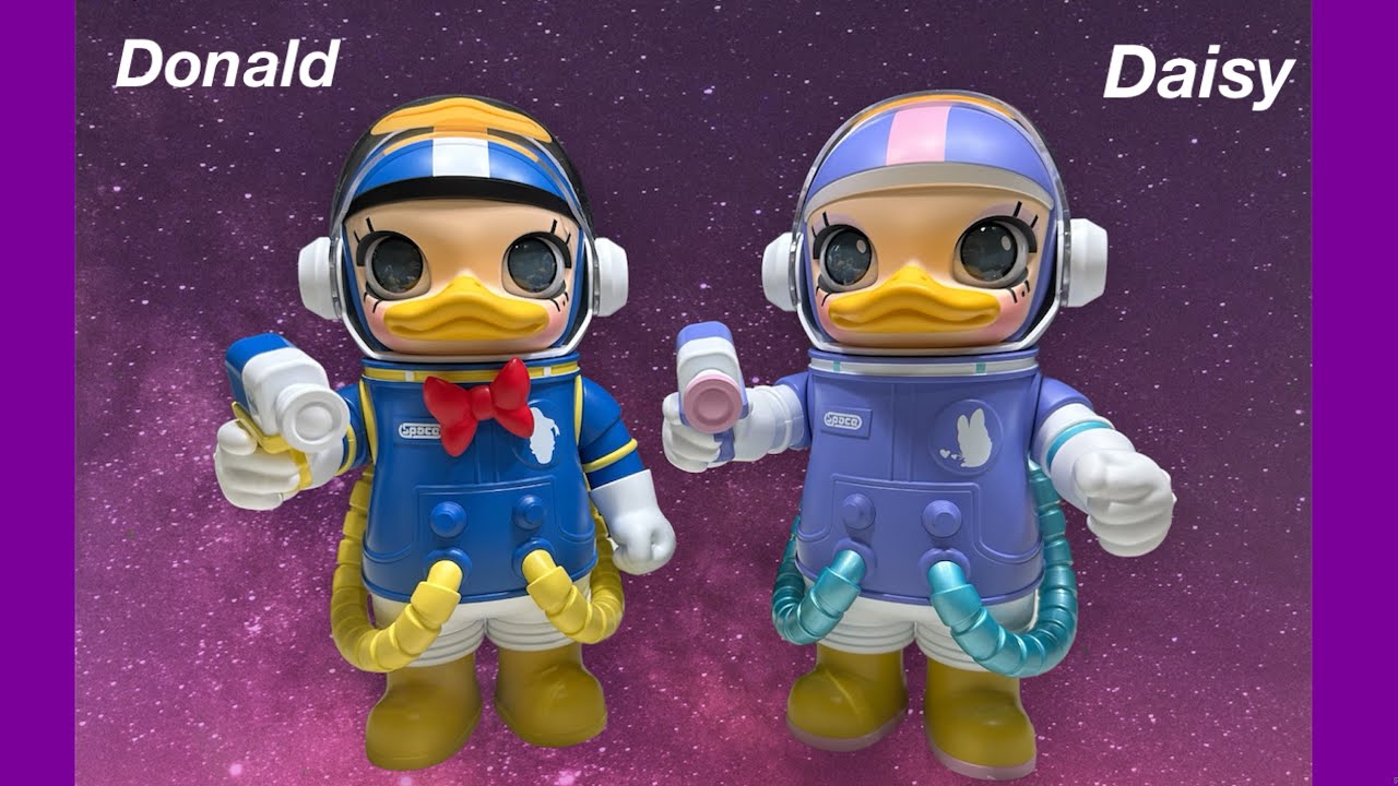 Unbox & Review Pop Mart Mega Space Molly Daisy Duck 400% - YouTube