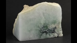 ミャンマー産 翡翠 原石 磨き 281g｜天然石 原石 通販のキラリ石