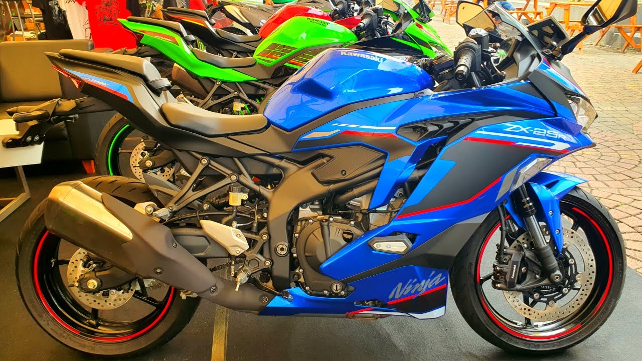 New 2024 Kawasaki Ninja ZX-25R ABS SE in CANDY PLASMA BLUE