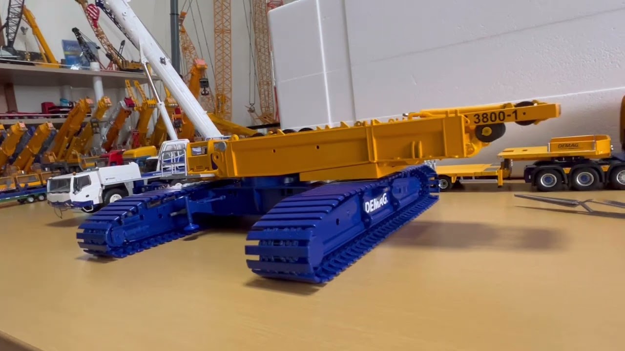 ミニチュアクレーン]1/50パート2 タダノ、デマーグCC3800組立、タダノ