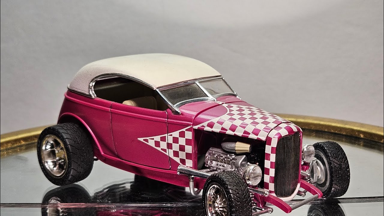 Throwback Thursday / AMT Pro Shop 32 Ford Phantom Vickie - YouTube