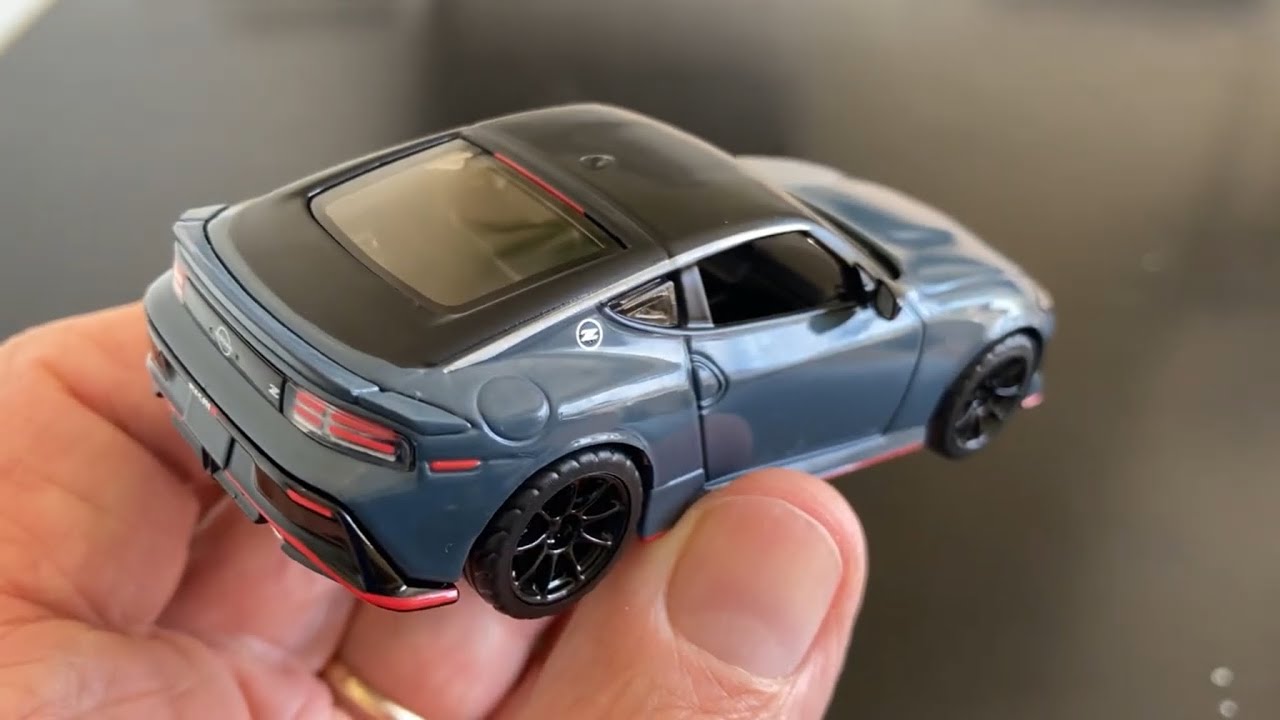 Hot Wheels 2025 1/43 Nissan Z Nismo. Opening and review. - YouTube