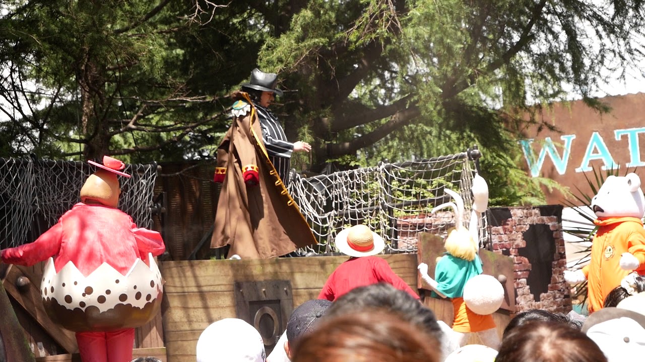 USJ】水鉄砲撃ちまくれ！！ ～ワンピースウォーターバトル～ - YouTube