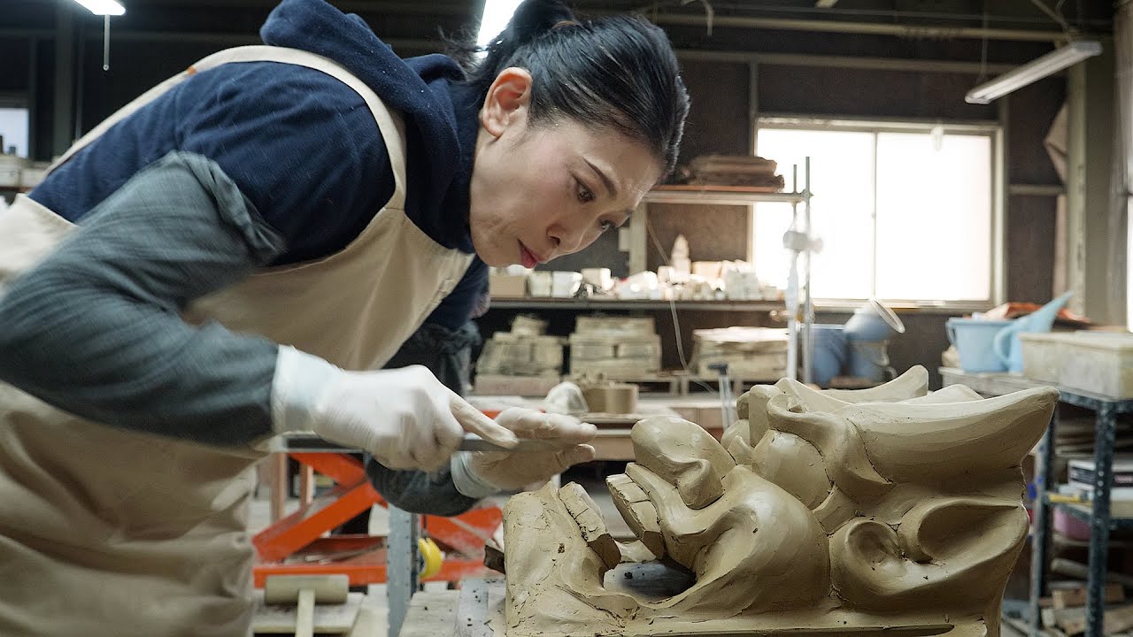 How Demon Face Tile is made. Sacred Japanese crafts created by