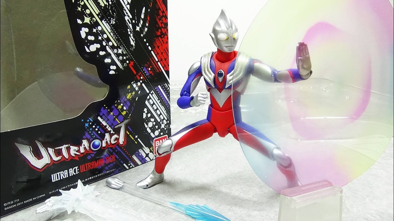 両方買うべき！？] ULTRA-ACT ウルトラマンティガ ウルトラアクト