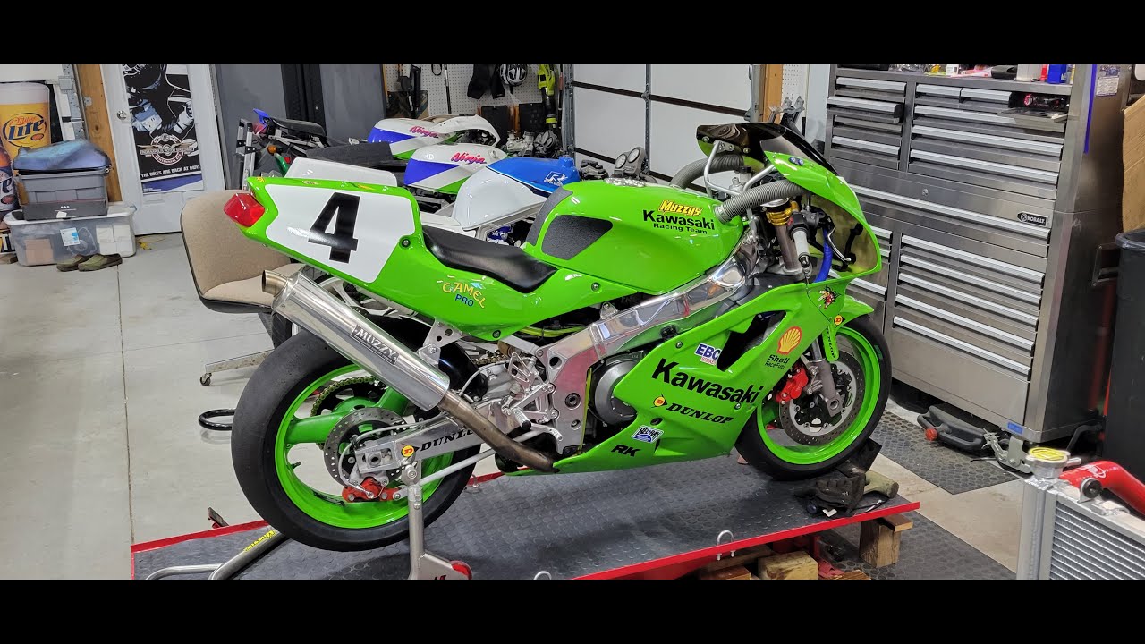 1992 ZX7 Timewarp Classic SBK Demo - YouTube