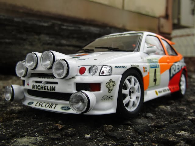 T-GARAGE店長がキットレビュー＆製作 タミヤ 1/24 レプソル フォード