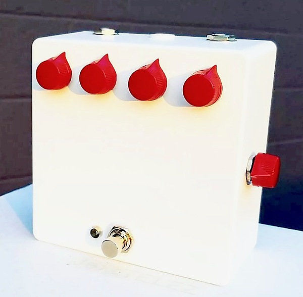 Jext Telez White Pedal V2 | ChasingGuitars